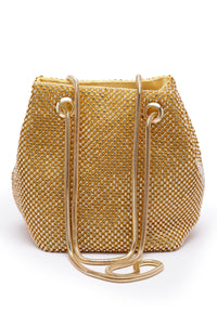 Clutch de hombro brillante en tono dorado