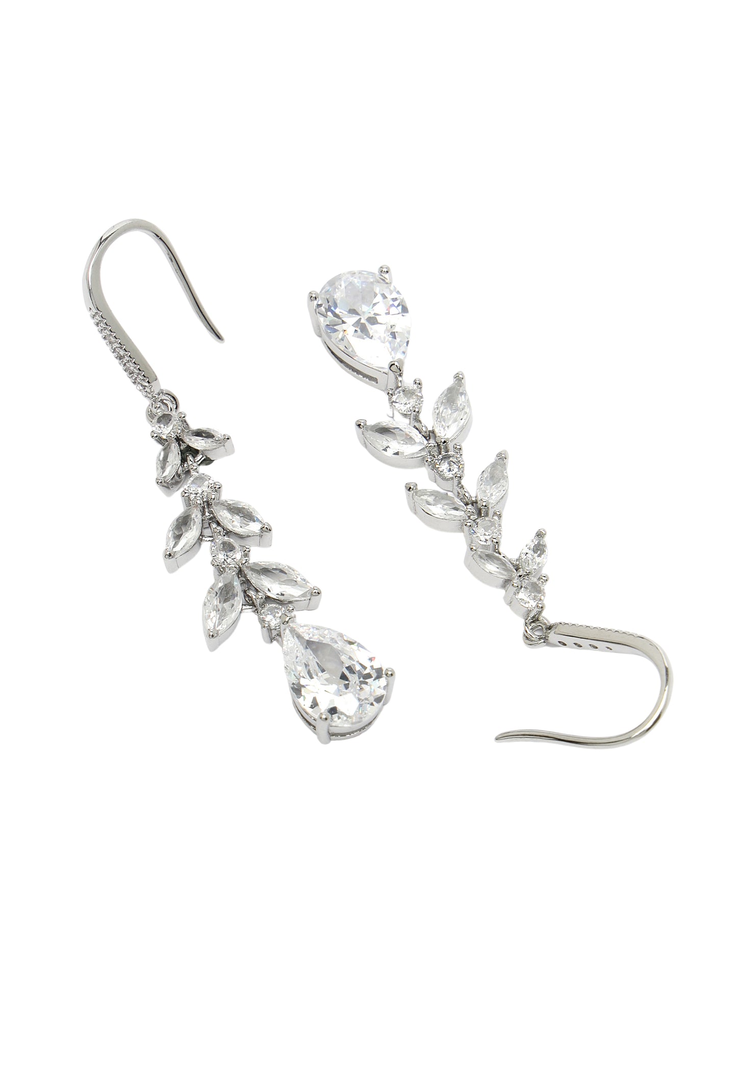 Boucles d'oreilles pendantes pétales élégantes